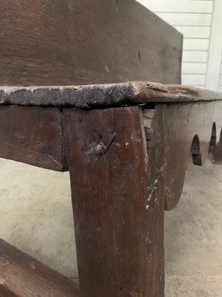 Antiguo banco de madera