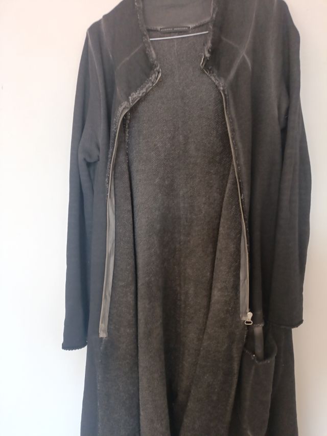 Lurdes Bergada. Abrigo mujer.