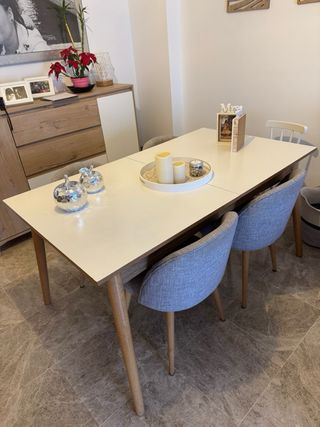 Mesa de comedor extensible