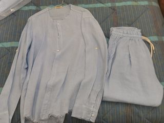 Camicia e pantaloni di lino