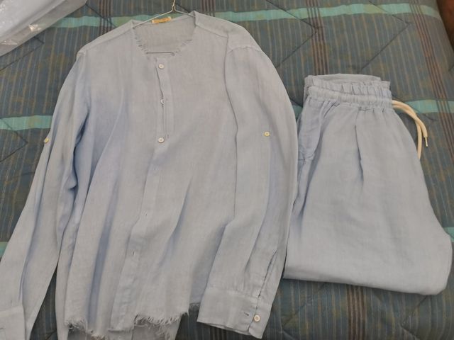 Camicia e pantaloni di lino