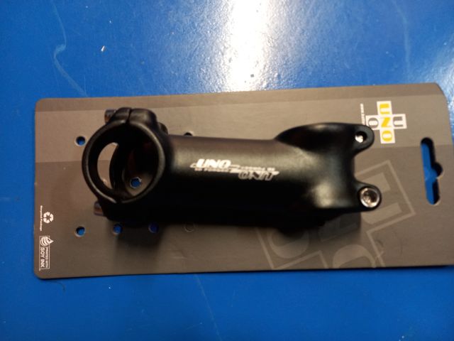 Potencia Bici UNO 1.1/8" 31.8mm 90mm