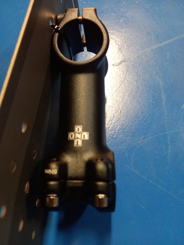 Potencia Bici UNO 1.1/8" 31.8mm 90mm