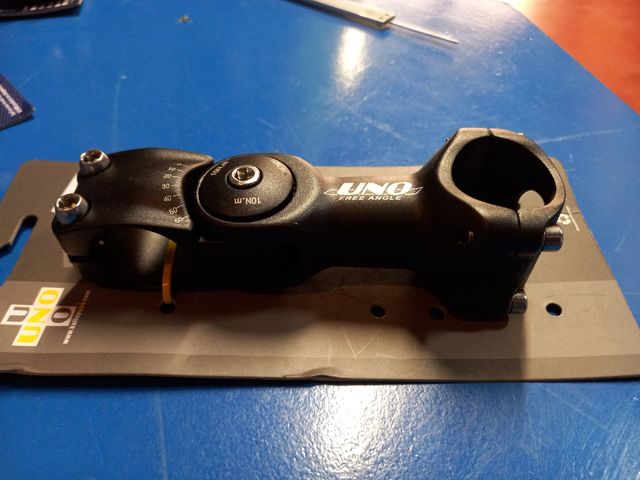 Potencia Bici UNO 1.1/8" 31.8mm 110mm