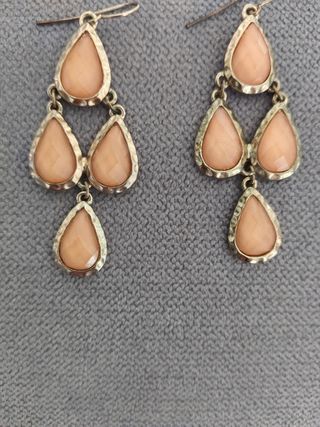 Pendientes piedras color salmón