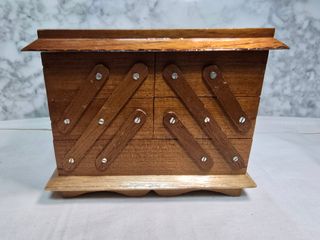 Joyero peruano en madera