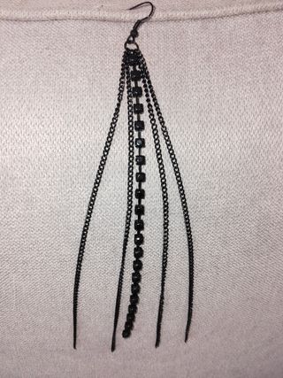 Pendientes negros colgantes