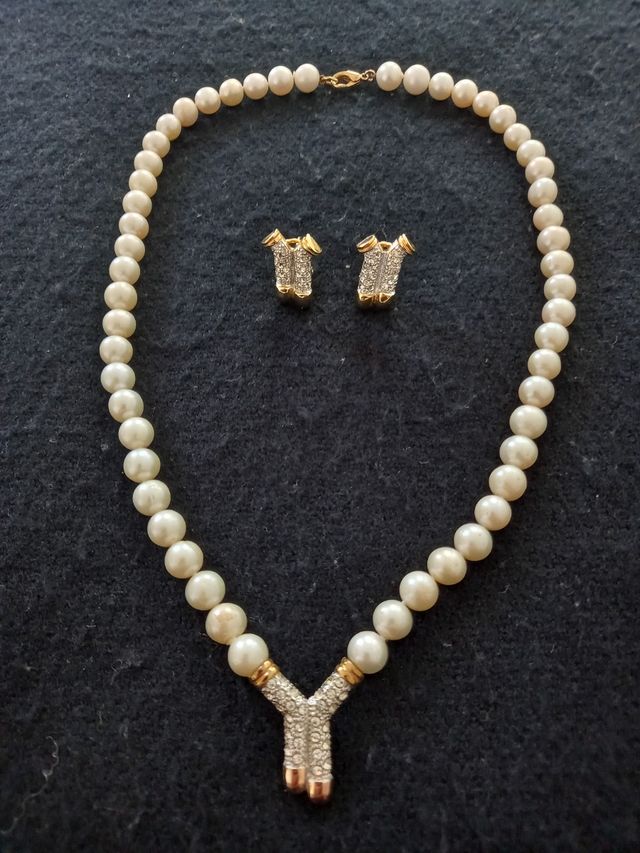 Collar perlas cultivadas bisutería