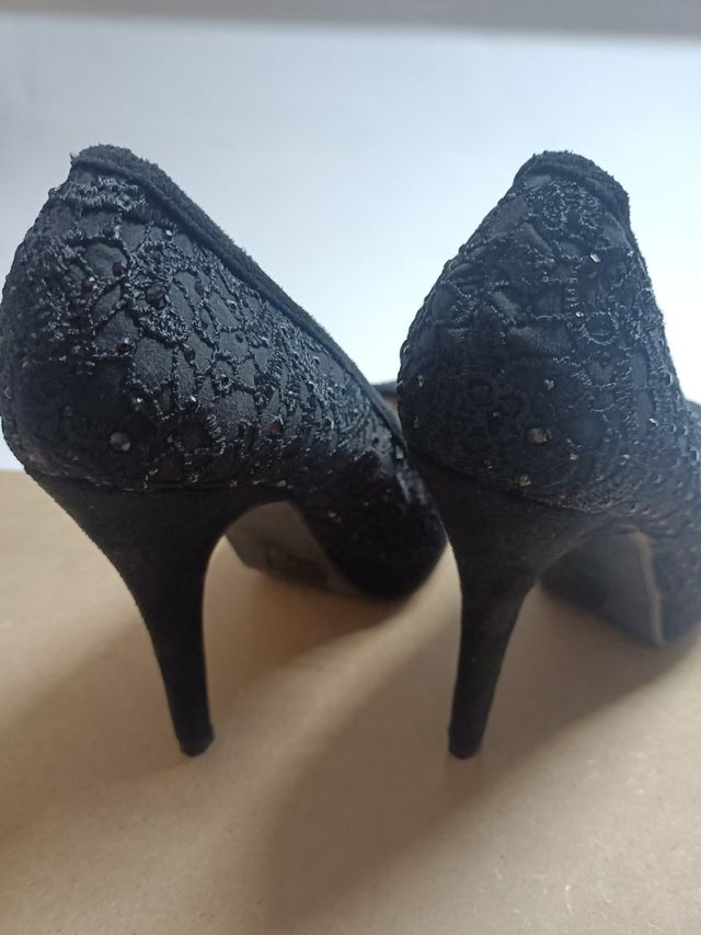 Scarpe donna tg.38 tacco nuove 