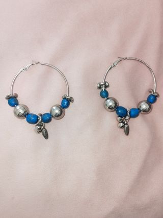 Pendientes artesanos aro azul