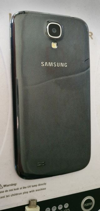 SAMSUNG GALAXY S4