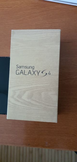 SAMSUNG GALAXY S4