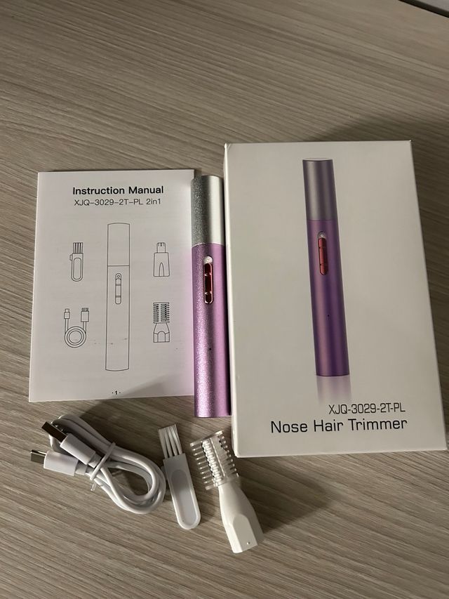 Cortapelos para ceja y cara.