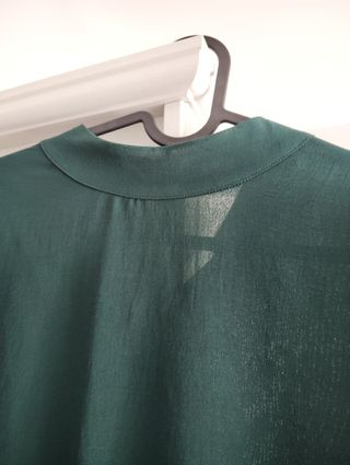 Blusa verde Zara