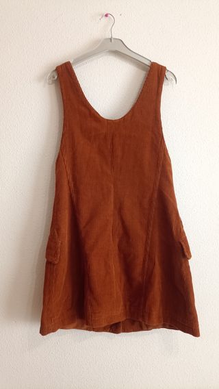 Peto vestido de pana marrón Zara