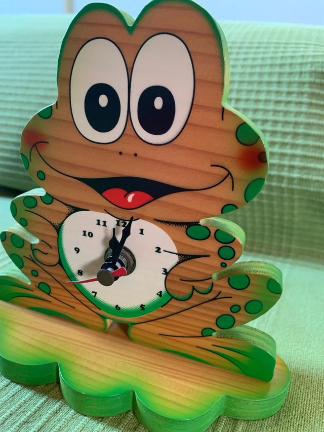 Orologio da tavolo a forma di rana
