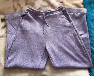 Pantalones tipo chándal