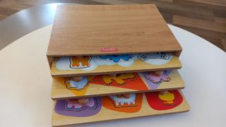 Puzzle con animali in legno