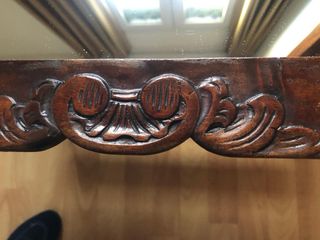 Espejo con marco tallado antiguo