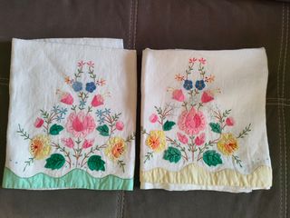 2 asciugamani vintage ricamo floreale