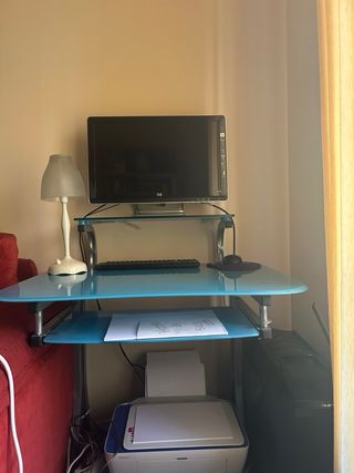 Escritorio ordenador de mesa