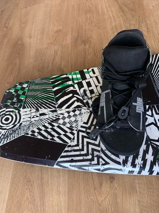 wakeboard (tabla y botas) jobe como nuevo