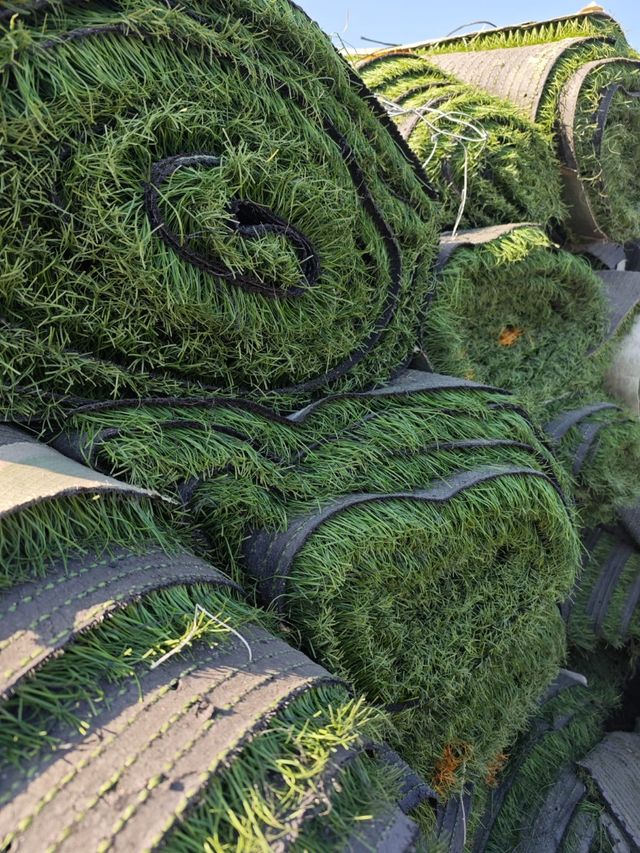 Césped artificial ♻️ como nuevo