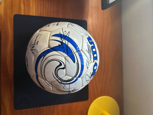 Balón firmado por Real Betis Balompié 2003/04