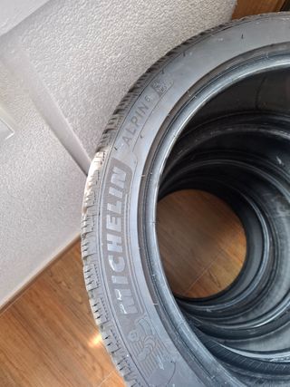 Neumáticos Michelin Alpine 6 225/45 R17.