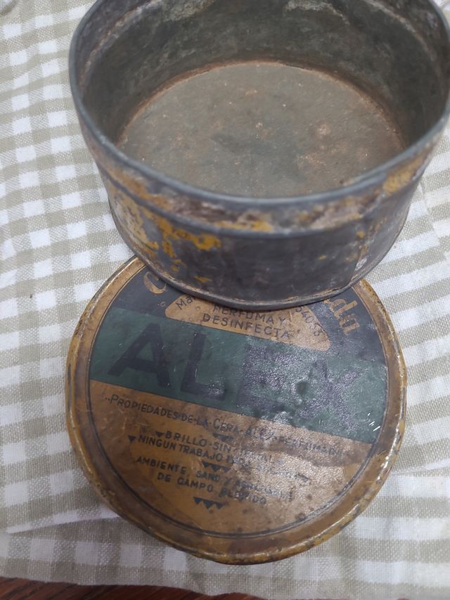 Caja antigua de crema de afeitar ALEX