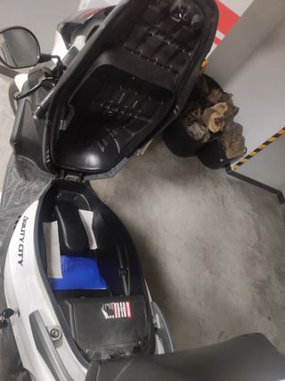 MOTOCICLETA KIMCO 125 AGILITY CITY