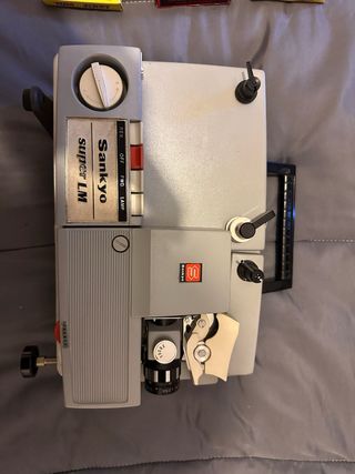 Camara de super 8 Sankyo super cm y proyector