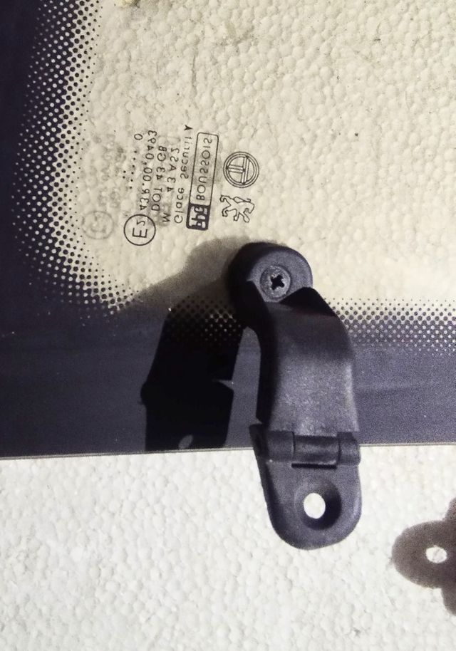 Peugeot 205 GTi vidros laterais