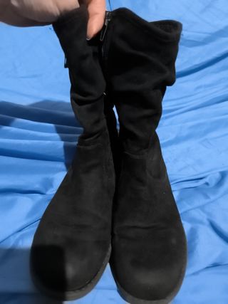 Botin de serraje, con borreguillo por dentro