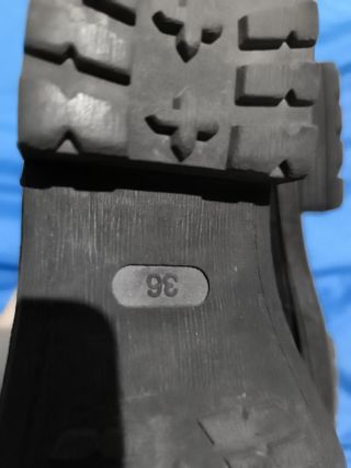 Botin de serraje, con borreguillo por dentro