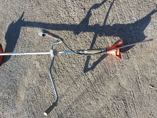 Brazo de desbrozadora