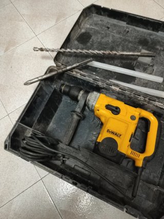 MARTILLO PERCUTOR DEWALT D25600K-QS
