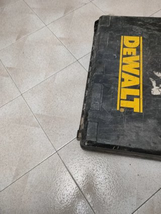 MARTILLO PERCUTOR DEWALT D25600K-QS