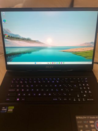 Portátil MSI Stealth 17 i9 / RTX 4090 / 32GB / 2Tb