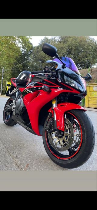 Pieza cbr1000rr 2006/2007