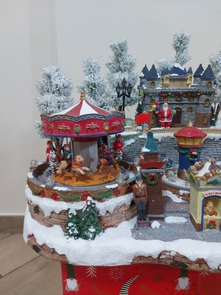 GIOSTRA NATALZIA con luci led, musica e movimento