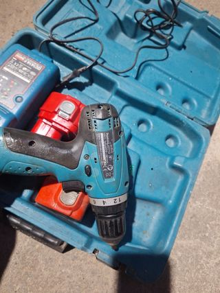 Taladro batería makita