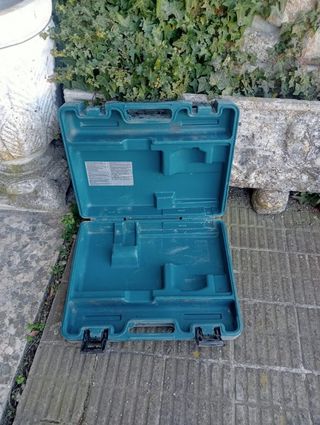 Caja Makita