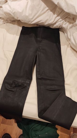 Pantalón 100% piel negro