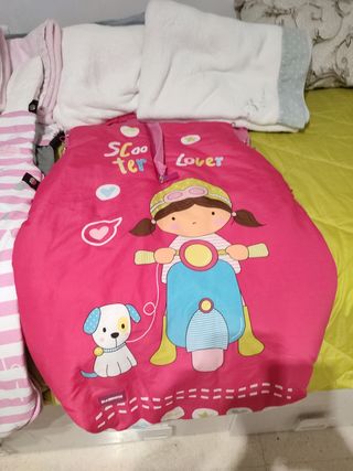 Saco de carrito de bebe mas conjunto de sabanas