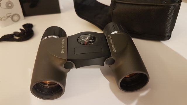 PRISMÁTICOS BINOCULARES