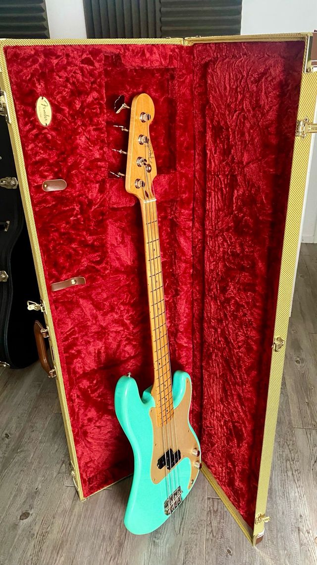 Fender precision Vintera 50 2019 con estuche tweed