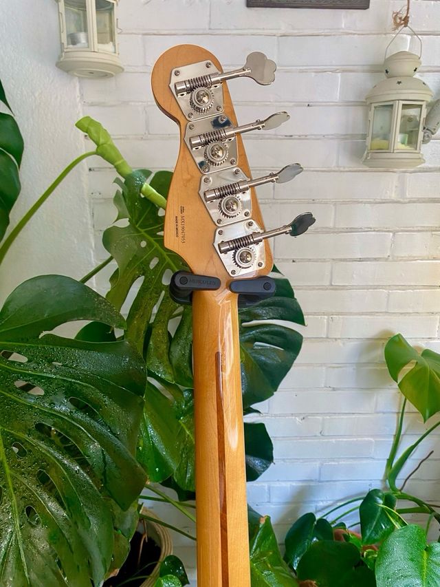 Fender precision Vintera 50 2019 con estuche tweed
