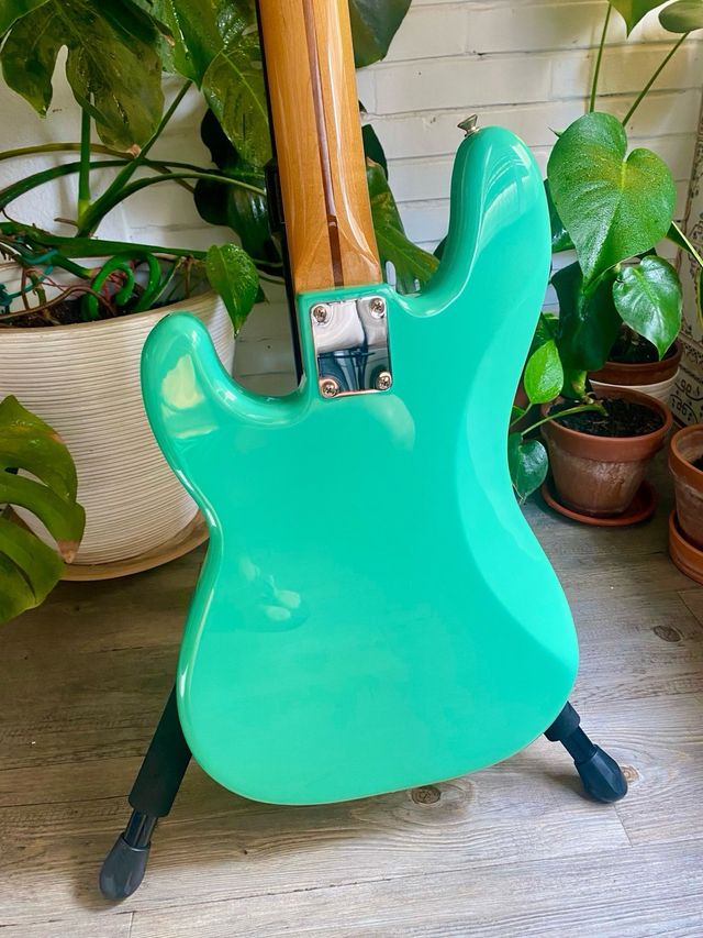 Fender precision Vintera 50 2019 con estuche tweed