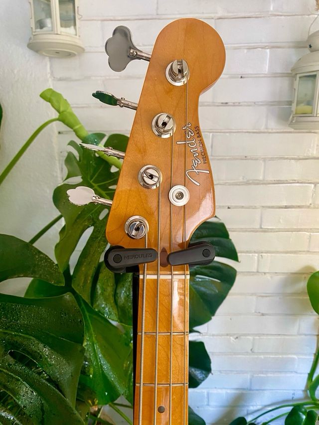 Fender precision Vintera 50 2019 con estuche tweed